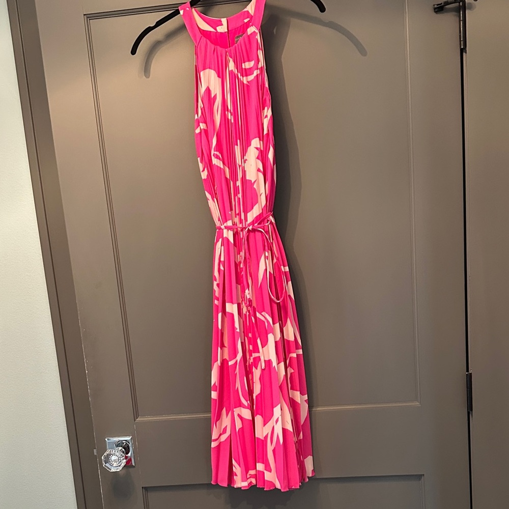 Vince Camuto Pink and White Floral Midi Dress